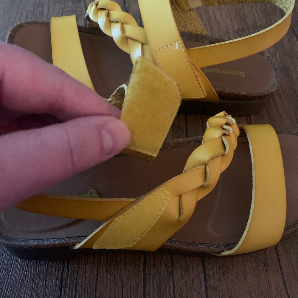 Women's Bartraps Sandals Size 7 Mellow Yellow Happy W/ Box - Picture 5 of 8